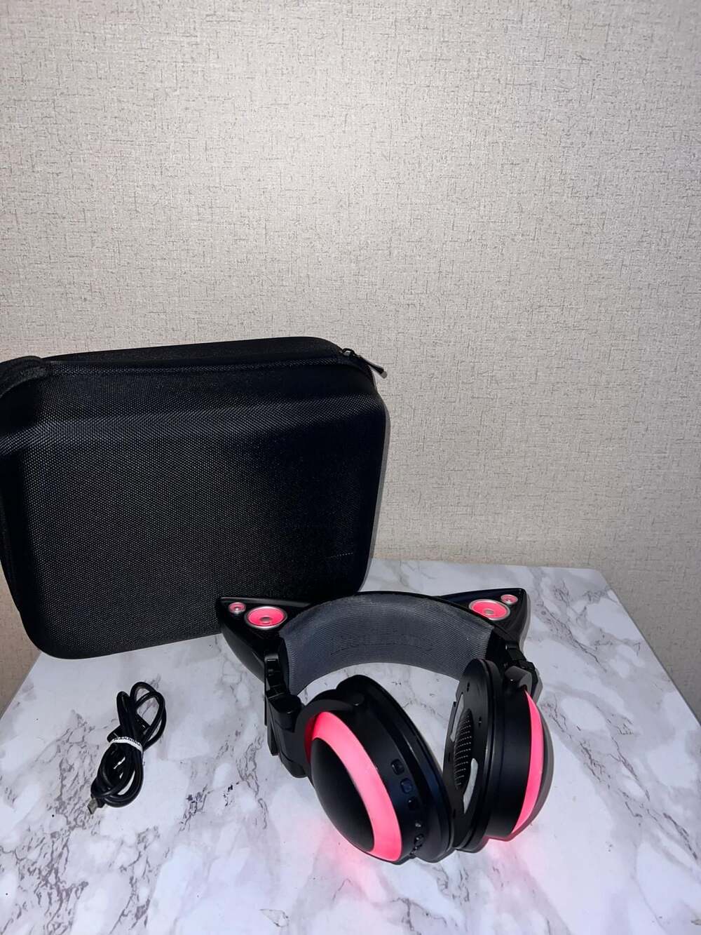 Brookstone Ariana Grande Limited Edition Cat Ear Wireless Bluetooth Headphones w